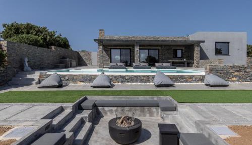 Five-Bedroom Villa