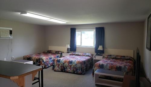 Deluxe Family Room