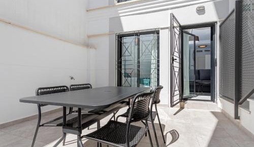 Studio with Terrace