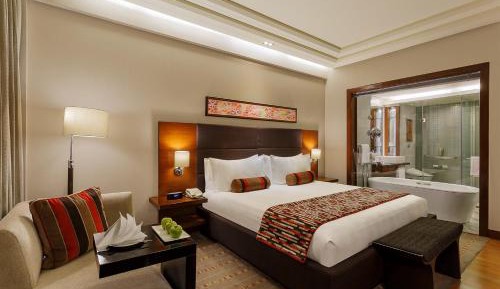 Standard King Room with Pool View