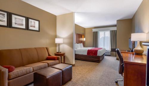 King Suite - Accessible/Non-Smoking