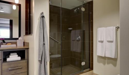 Two-Bedroom King Suite