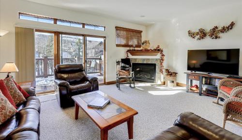 Four-Bedroom Holiday Home