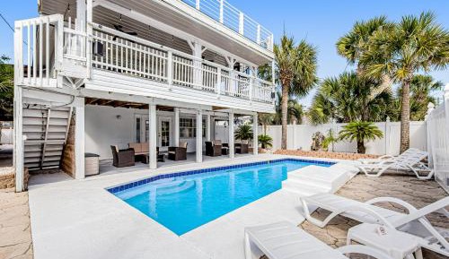 Four bedroom holiday home 