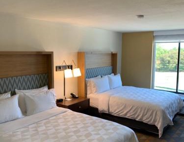 Standard Room with Two Queen Beds