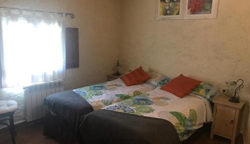 Twin Room with Shower
