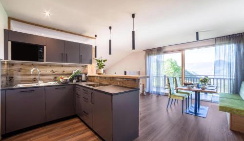 Superior One-Bedroom Apartment with Balcony