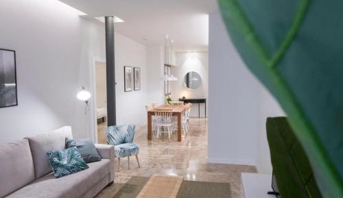 Two-Bedroom Deluxe Apartment
