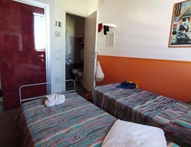 Economy Twin Room