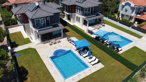 Deluxe Villa