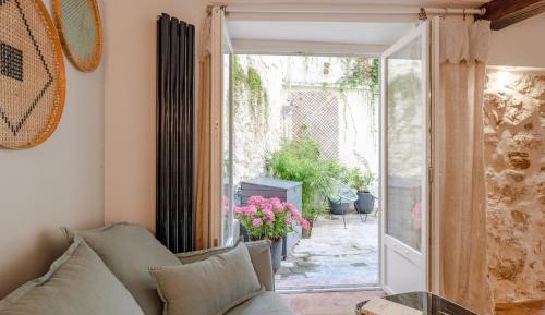 Apartment with Terrace