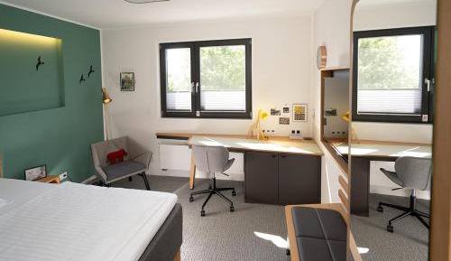 Large Single Room