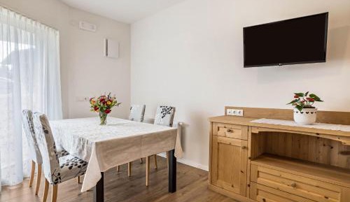 Superior One-Bedroom Apartment