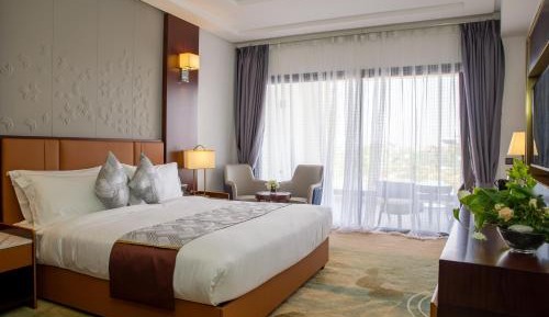 Deluxe Double or Twin Room