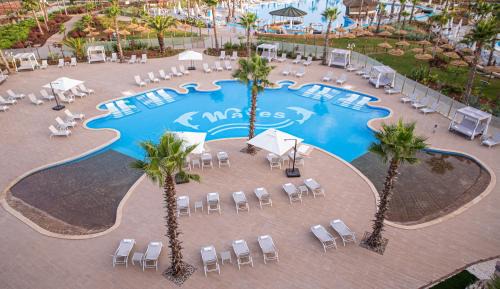 Deluxe Double or Twin Room with Pool View