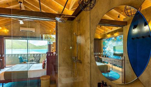 Deluxe King Room with Sea View and Sundeck