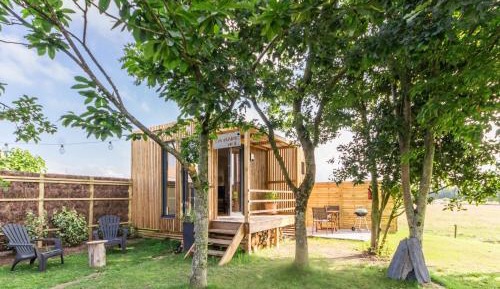 Holiday Home (2 adults)