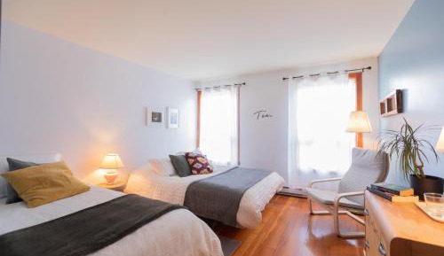 Deluxe Double Room (2 Adults + 1 Child)