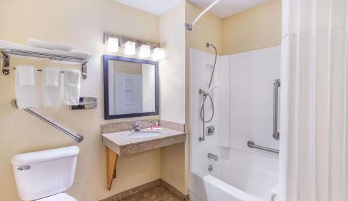 King Room - Mobility Access/Non-Smoking