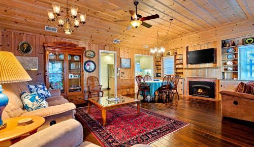 Four bedroom holiday home 