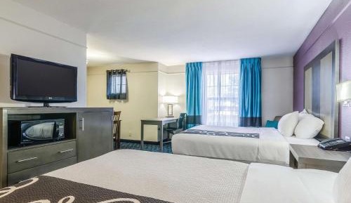 3 Queen Beds, Executive Room, Non-Smoking