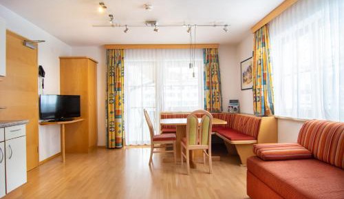 One-Bedroom Apartment with Balcony