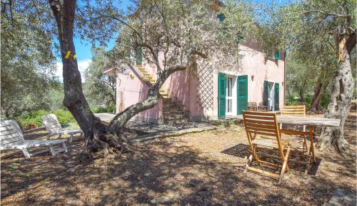 Three-Bedroom Holiday Home 