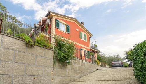 One-Bedroom Holiday Home