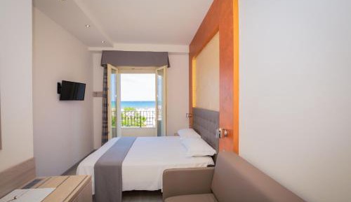 Superior Double Room Single Use with Sea View
