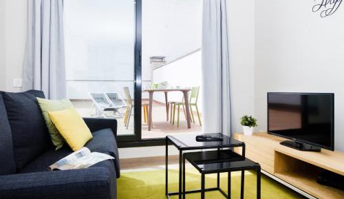 One-Bedroom Apartment with Terrace