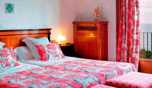 Classic Triple Room with Terrace and Spa Access