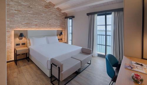Premium Double Room Laguna View