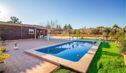 Three-Bedroom Vacation Home 