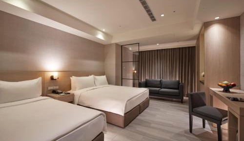 Elite Triple Room