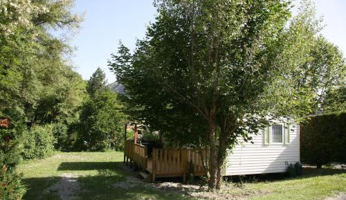 Standard Mobile Home (4 - 6 Adults)