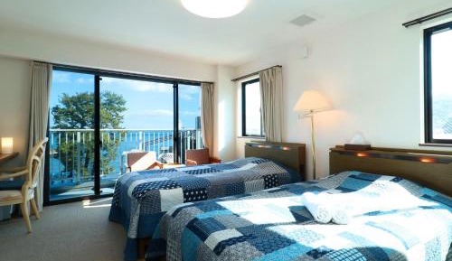 Standard Twin Room with Sea View