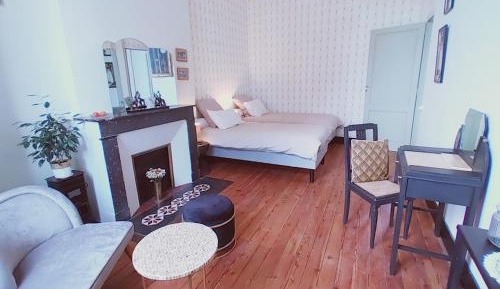 Double or Twin Room with Private Bathroom
