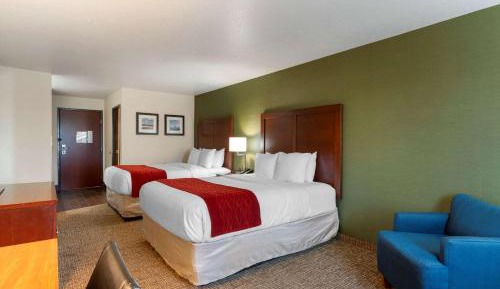 Queen Room with Two Queen Beds - Non-Smoking