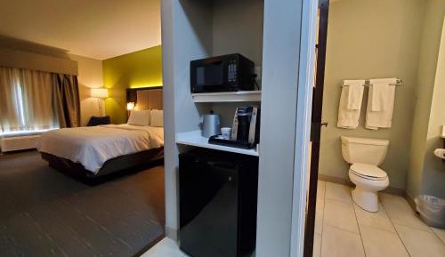 Standard King Room