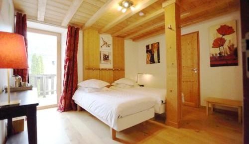 Deluxe Double or Twin Room with Mountain View