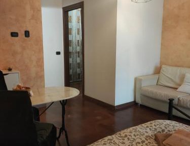 Twin Room with Private Bathroom