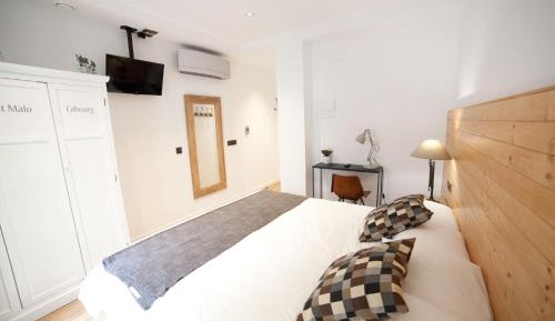 Superior Double or Twin Room with Terrace