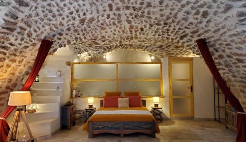Studio with Spa Bath