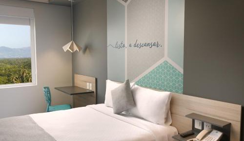 Standard Queen Room