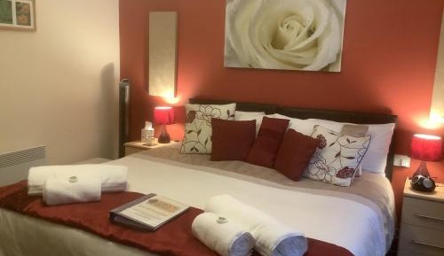 Twin Room with Private Bathroom