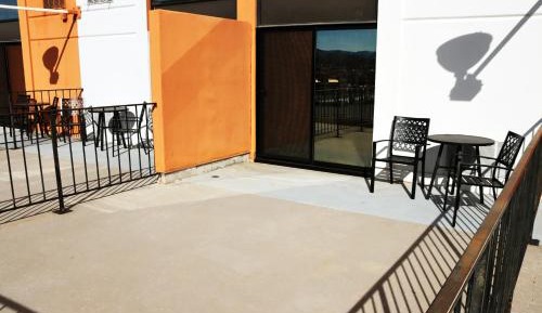 Premium King Balcony