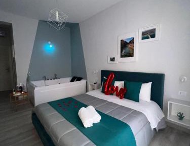 Double Room with Spa Bath