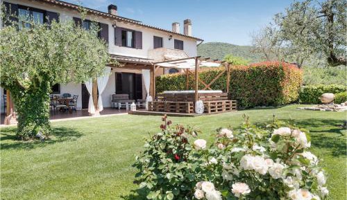 Two-Bedroom Holiday Home