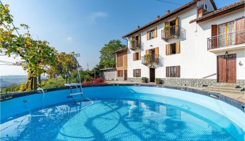 Two-Bedroom Holiday Home