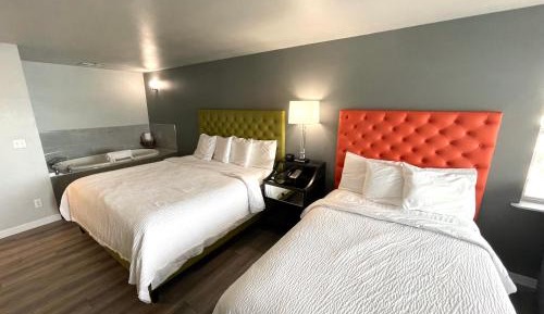 Premium Double with King & Full Bed